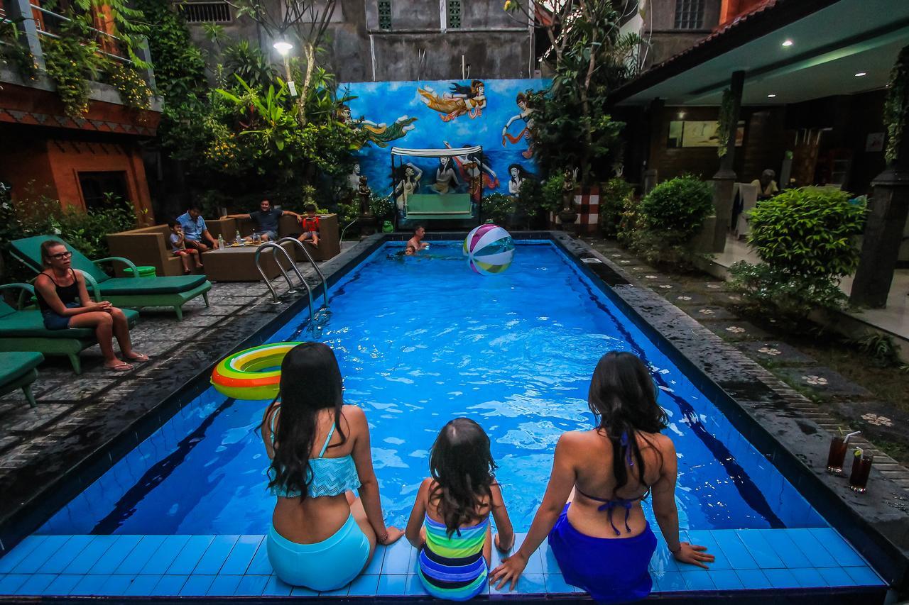 Hotel Lumbung Sari Legian Esterno foto
