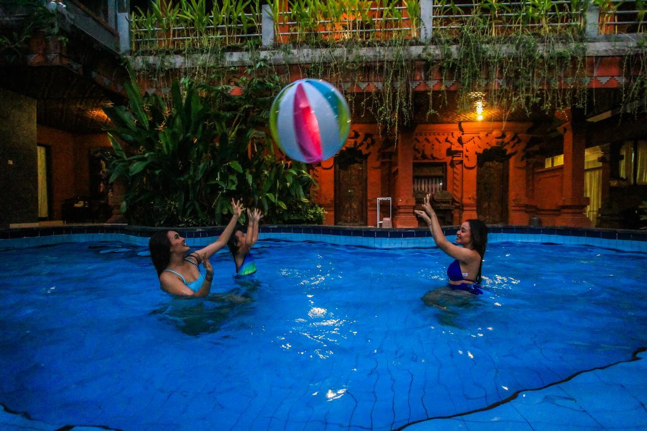 Hotel Lumbung Sari Legian Esterno foto