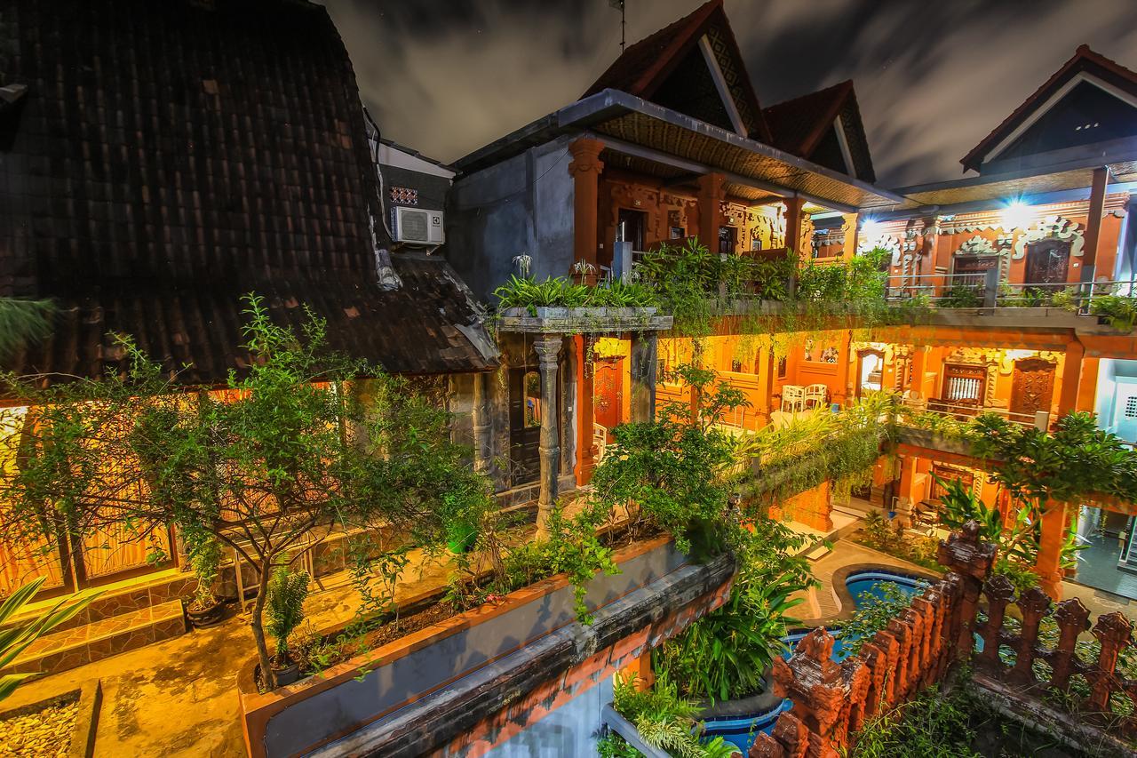 Hotel Lumbung Sari Legian Esterno foto