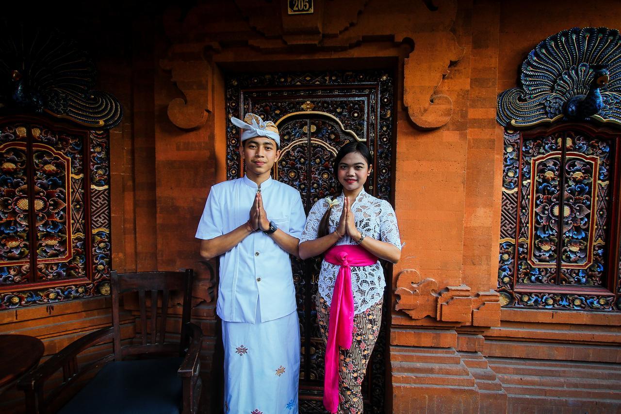 Hotel Lumbung Sari Legian Esterno foto