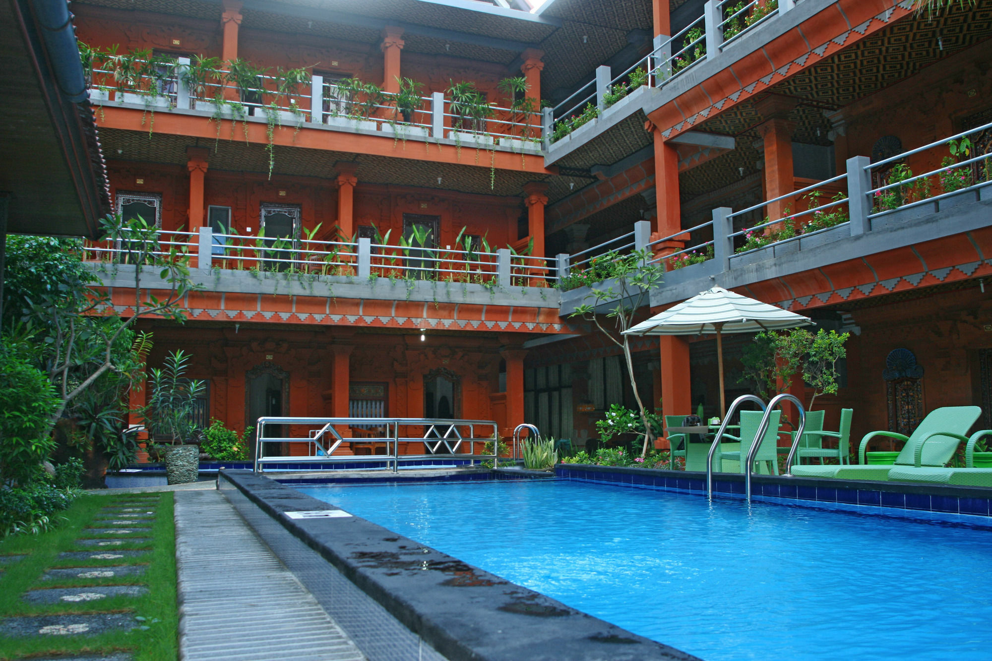 Hotel Lumbung Sari Legian Esterno foto