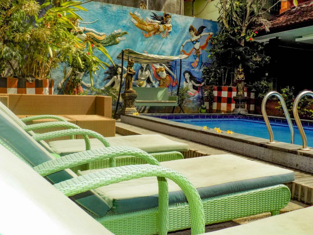 Hotel Lumbung Sari Legian Esterno foto
